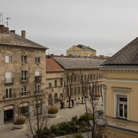Square 2 Apartment Debrecen Ngoại thất bức ảnh