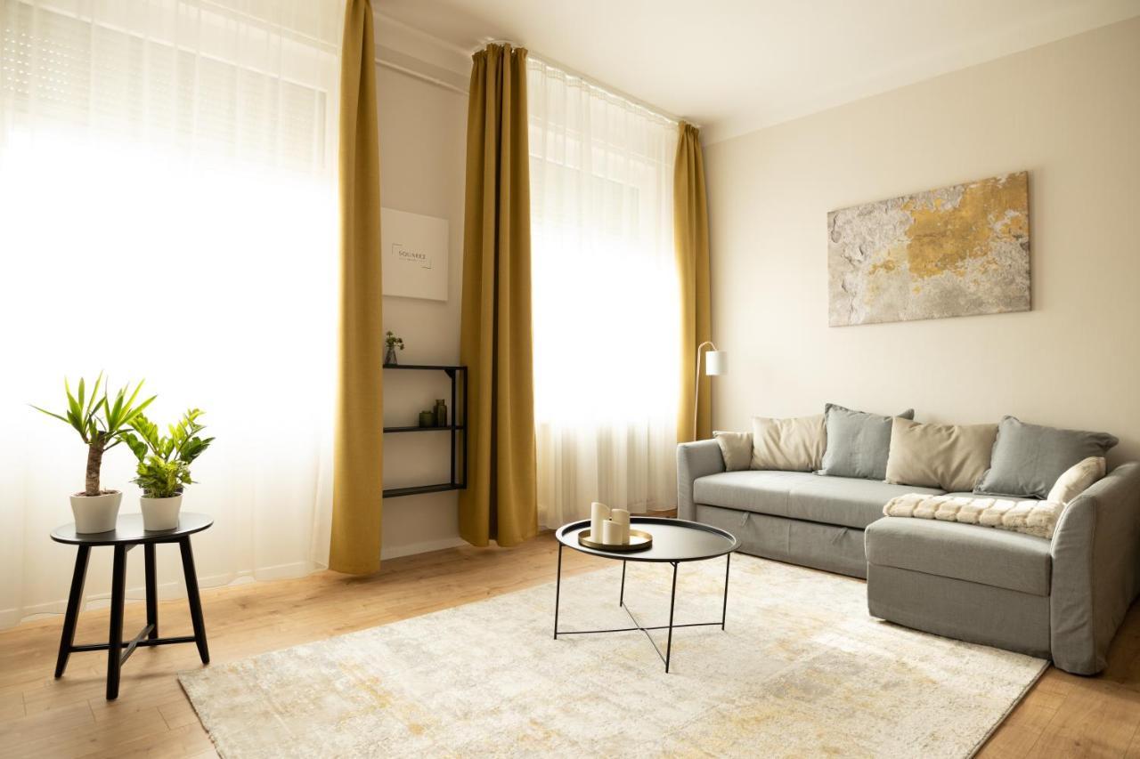 Square 2 Apartment Debrecen Ngoại thất bức ảnh