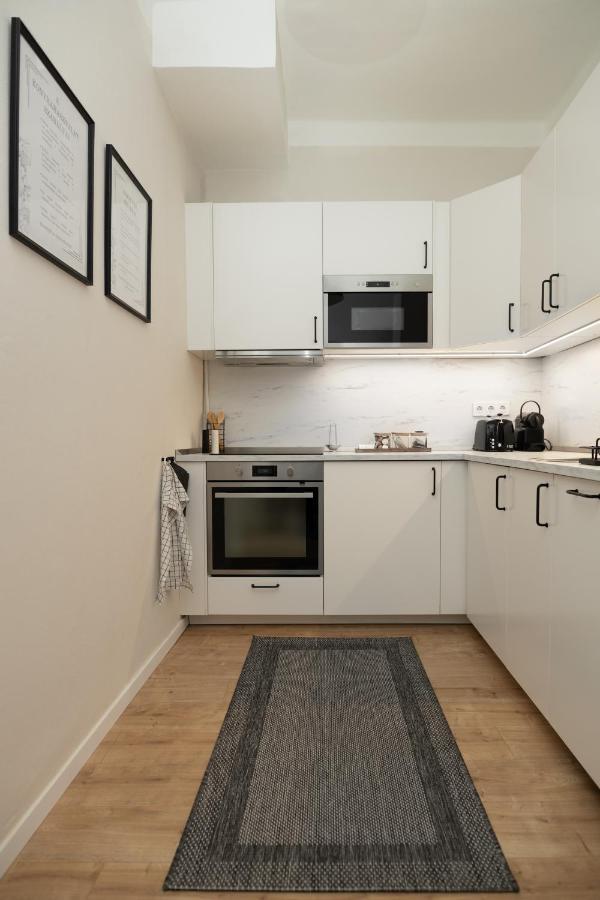 Square 2 Apartment Debrecen Ngoại thất bức ảnh