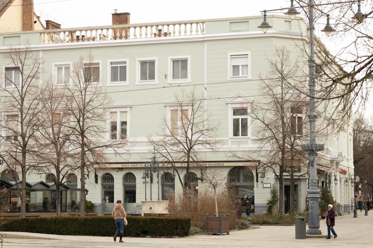 Square 2 Apartment Debrecen Ngoại thất bức ảnh